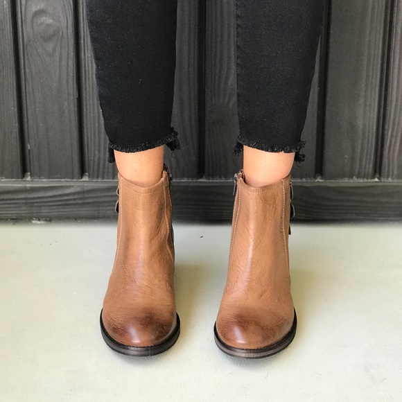 Texas Cognac Leather Burnished Ankle Booties - Picture 3 of 6